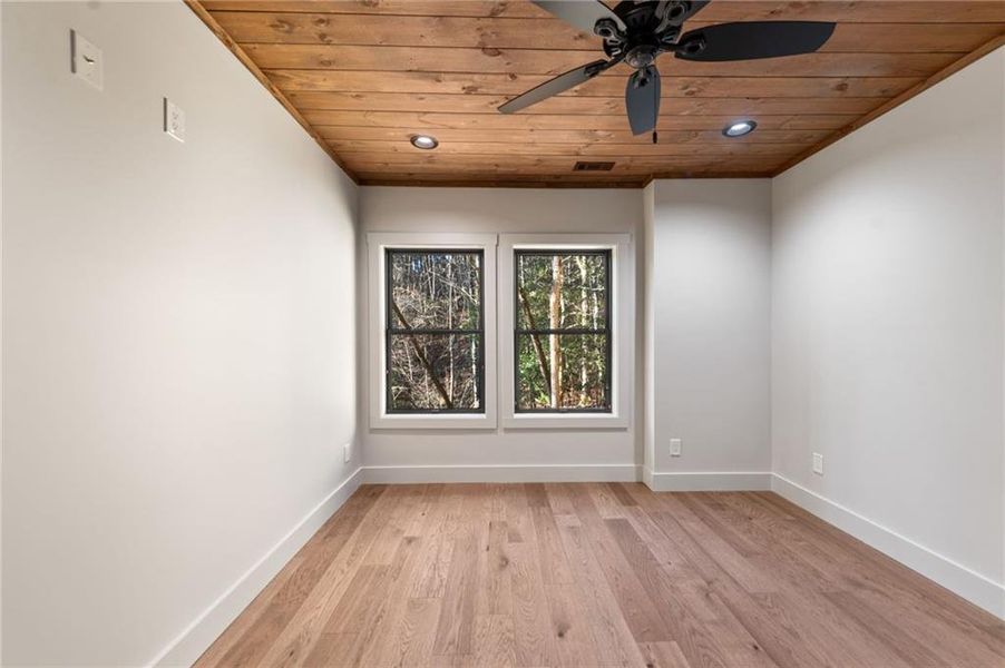 Spacious, unfurnished interior of a new home in , Blue Ridge (Image 22).