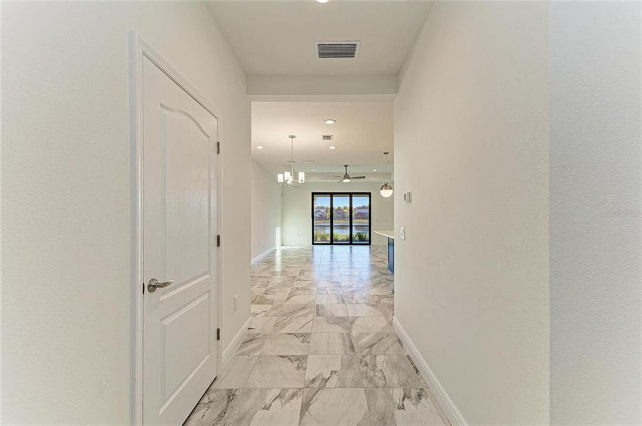 Spacious, unfurnished interior of a new home in , Sarasota (Image 47).