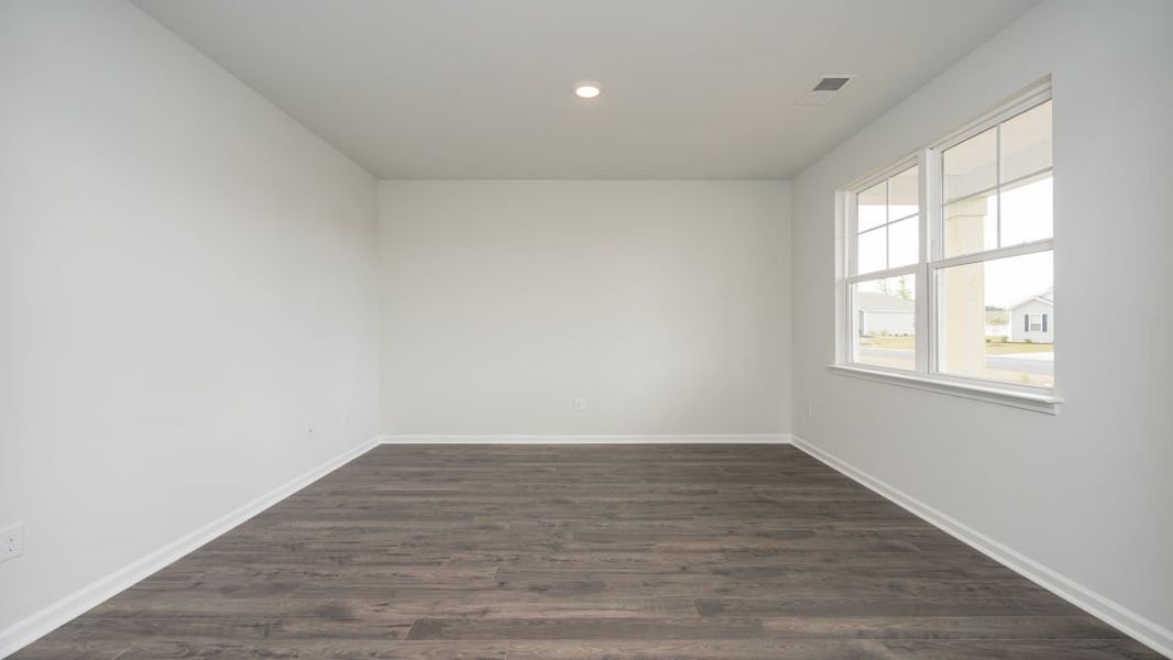 Representative unfurnished interior of a home built from the GALEN by D.R. Horton in Island Green, Myrtle Beach (Image 16).