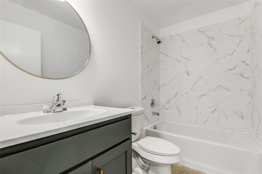 Furnished interior view inside a new home in , Terrell (Image 4).