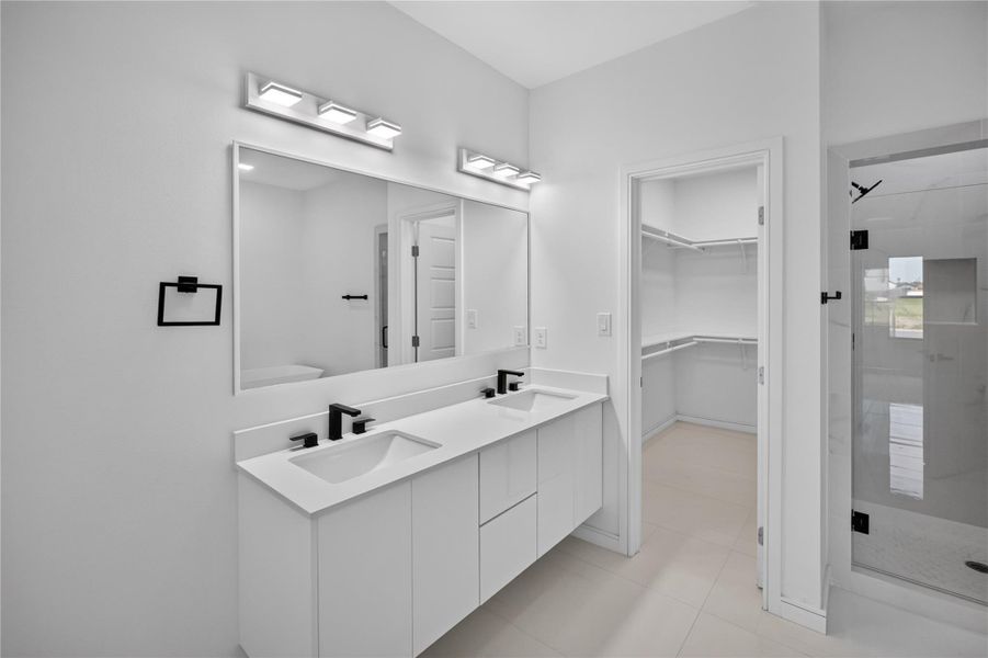 Furnished interior view inside a new home in , Donna (Image 6).