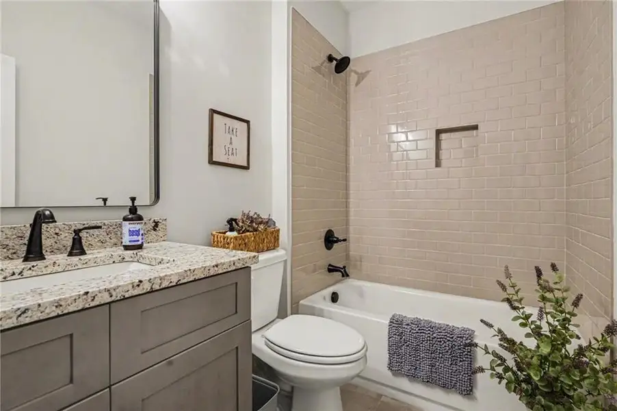 Furnished interior view inside a new home in , Williamson (Image 8).
