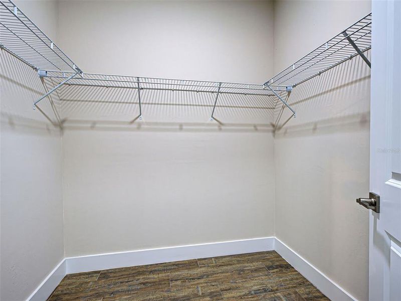 Spacious, unfurnished interior of a new home in , Port Charlotte (Image 51).