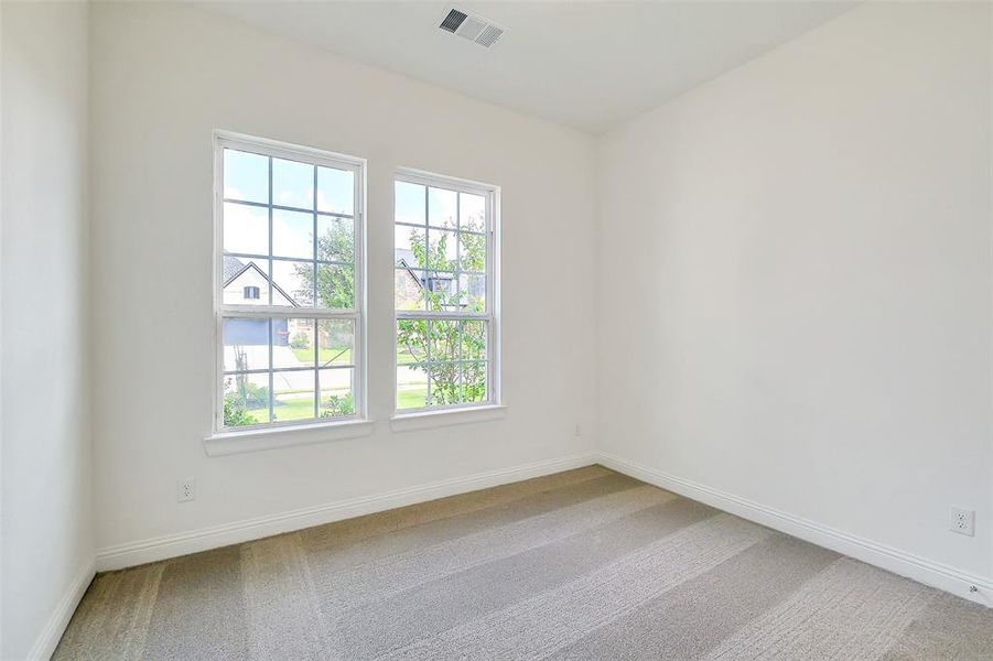 Spacious, unfurnished interior of a new home in Sienna 65', Missouri City (Image 35). Spacious, unfurnished interior of a new home in Sienna 65', Missouri City (Image 35).
