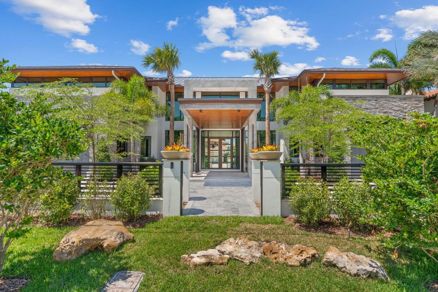 23-web-or-mls-2839 NE 26th Pl Fort Laude