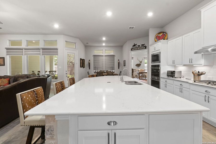 Furnished interior view inside a new home in Elkhorn Ridge, Boerne (Image 8).