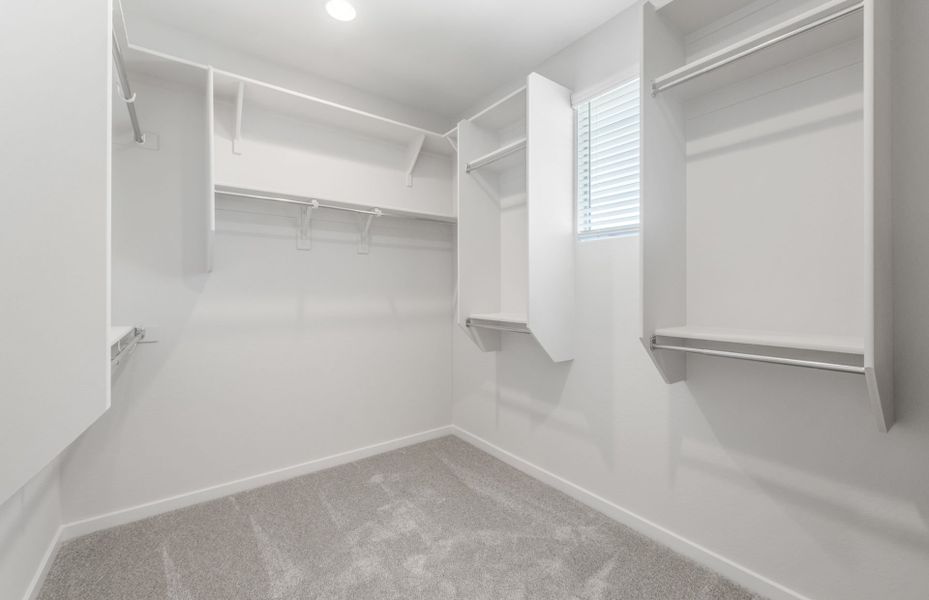 Spacious, unfurnished interior of a new home in Soleo, San Tan Valley (Image 17).