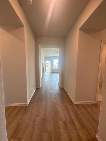 Spacious, unfurnished interior of a new home in Cedar Ridge Estates, Anna (Image 10).