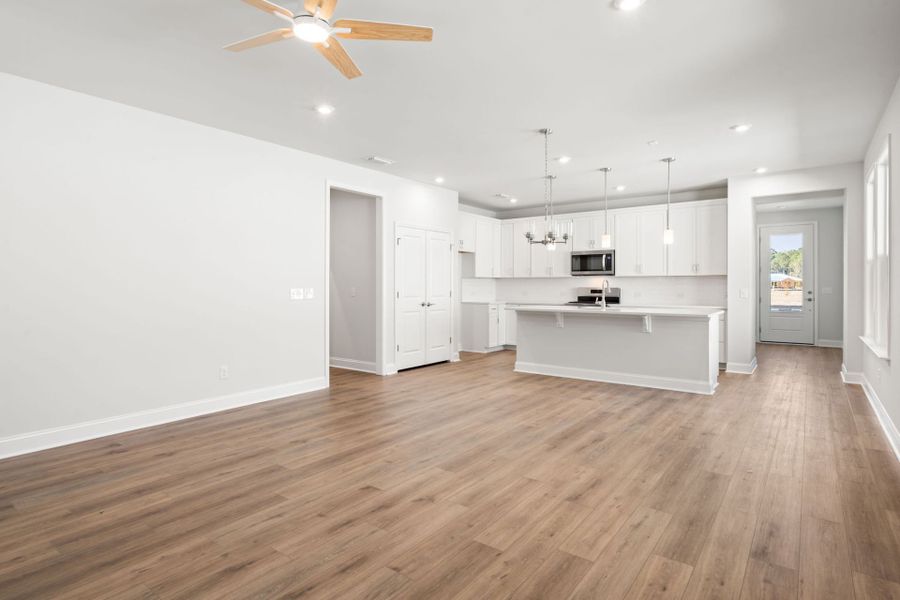 Spacious, unfurnished interior of a new home in Sun City Hilton Head, Bluffton (Image 29).