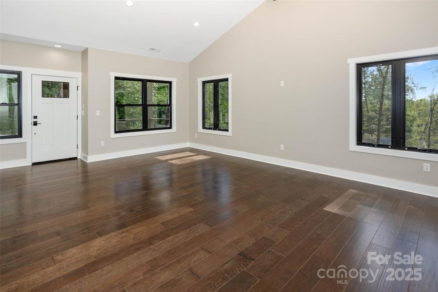Spacious, unfurnished interior of a new home in , Horse Shoe (Image 12).