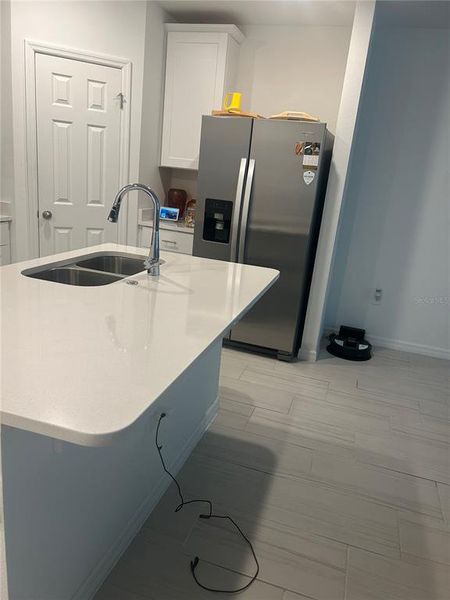 Furnished interior view inside a new home in , Orlando (Image 25).