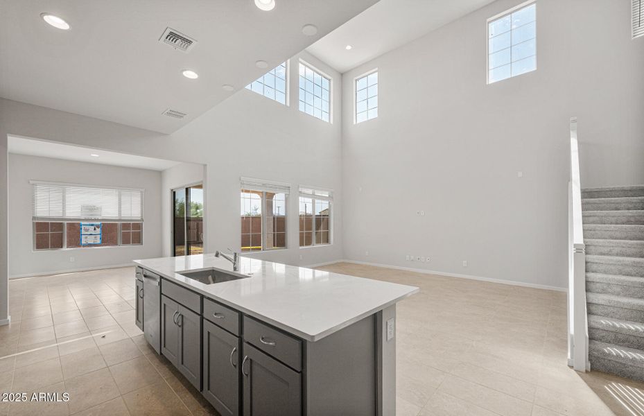 Kitchen/Cafe/Gathering Room