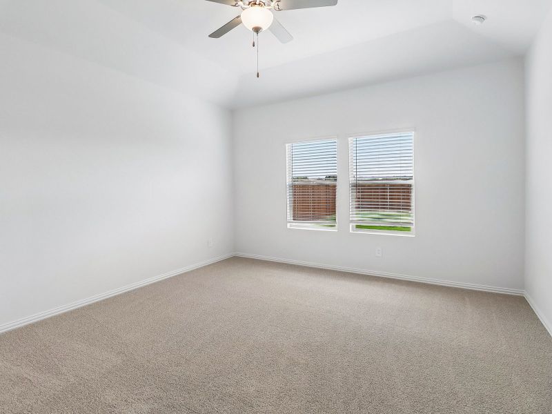Spacious, unfurnished interior of a new home in Stella Hills, Denton (Image 13).