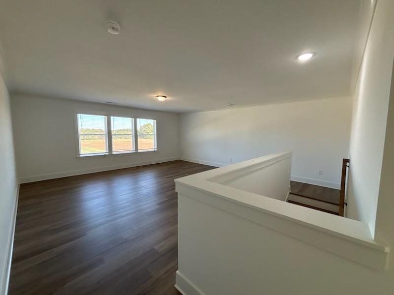 Spacious, unfurnished interior of a new home in Magnolia Ridge, Monroe (Image 14).