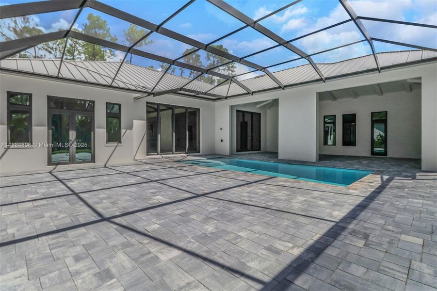 Exterior details and patio area of a home in , Naples (Image 21).
