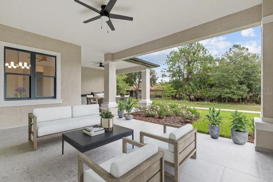 Lanai - Virtually Staged