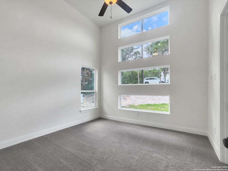 Spacious, unfurnished interior of a new home in , Blanco (Image 13).