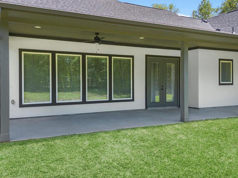 Exterior details and patio area of a home in , Dayton (Image 25).