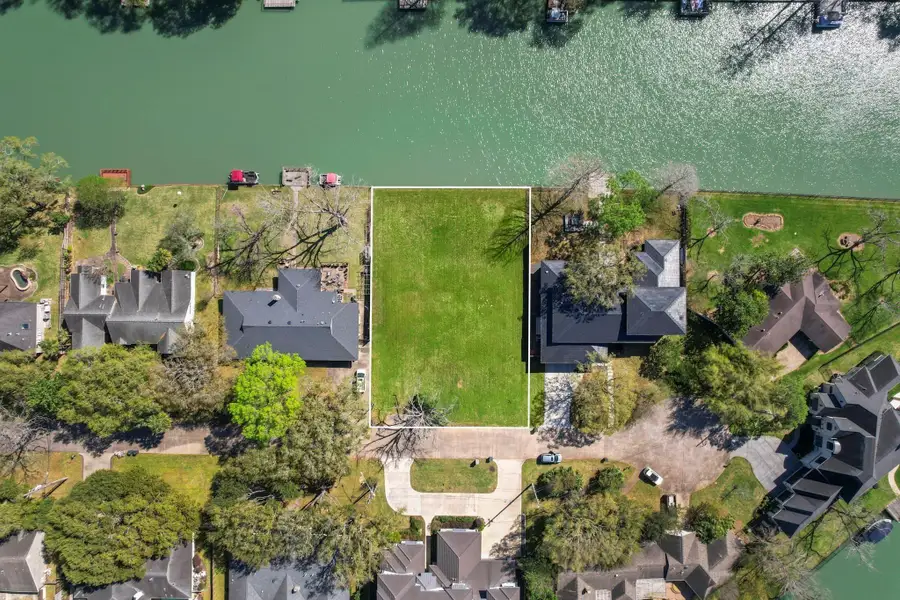 Image 10 of a home in .