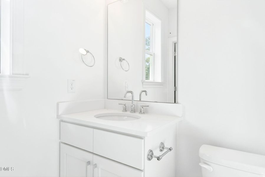 38-web-or-mls-7829 Penny Road (3 of 59) 38-web-or-mls-7829 Penny Road (3 of 59)