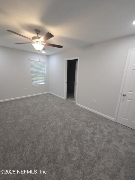 Spacious, unfurnished interior of a new home in , Jacksonville (Image 11).