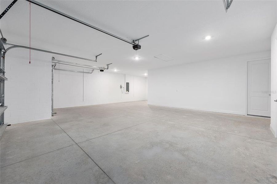 Spacious, unfurnished interior of a new home in , Ocala (Image 27). Spacious, unfurnished interior of a new home in , Ocala (Image 27).