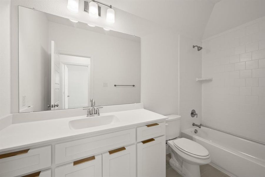 1608 Rolling Oaks- Bathroom-4