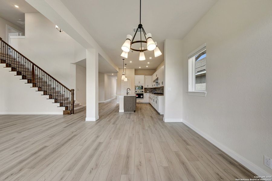 Spacious, unfurnished interior of a new home in The Crossvine 55’, Schertz (Image 15).