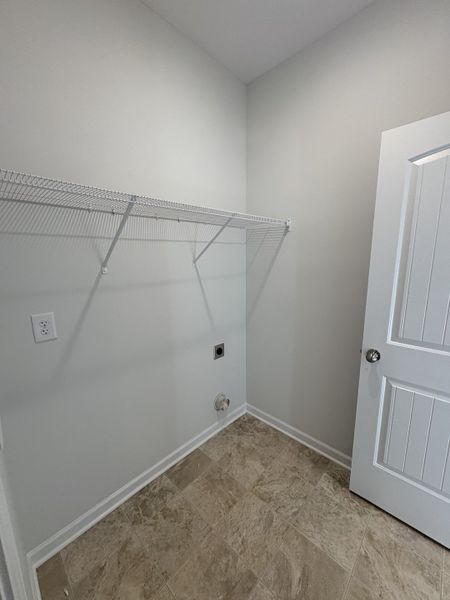 Spacious, unfurnished interior of a new home in Burton Farms, Smyrna (Image 14).