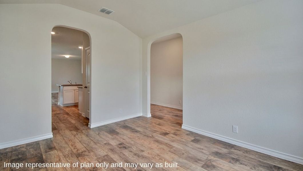 Spacious, unfurnished interior of a new home in Avenida, Converse (Image 9).