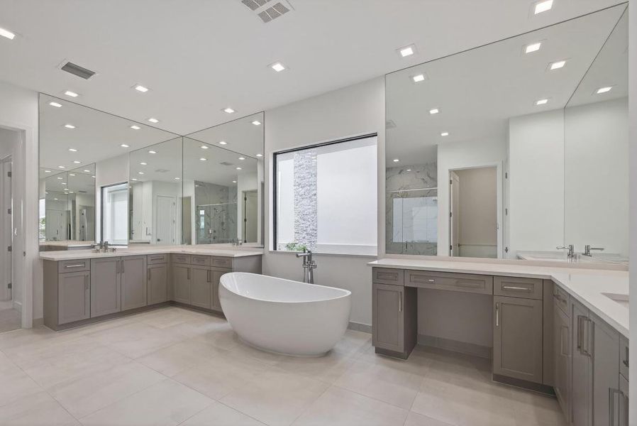 V27 PRIMARY BATH 29-web-or-mls-5D1A8651 V27 PRIMARY BATH 29-web-or-mls-5D1A8651