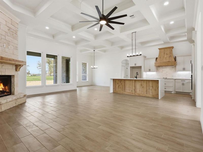 Spacious, unfurnished interior of a new home in , Weatherford (Image 20).