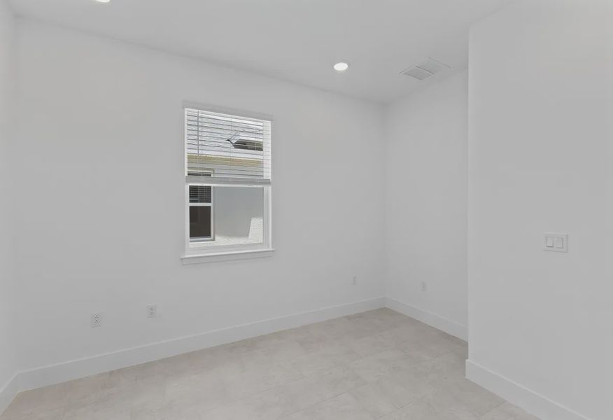 Valletta Den - 14 of 26