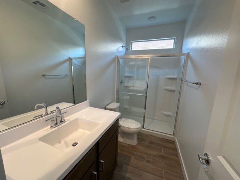 Lot 32 | Downstairs Bathroom | Sunrise - Canyon Series | Surprise, AZ | Landsea Homes