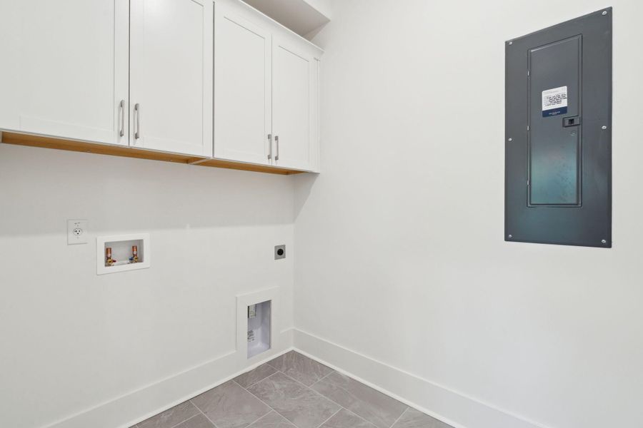 Spacious, unfurnished interior of a new home in , Johns Island (Image 61).