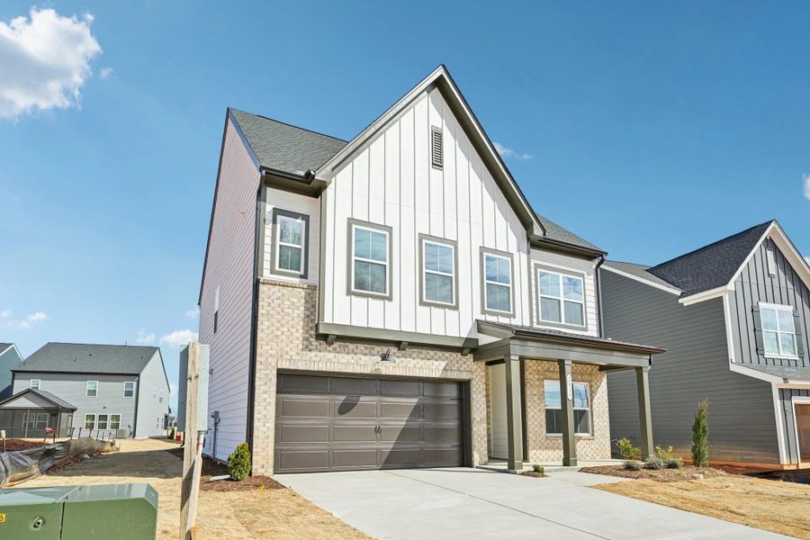 Exterior - Striking contrast and curb appeal with style