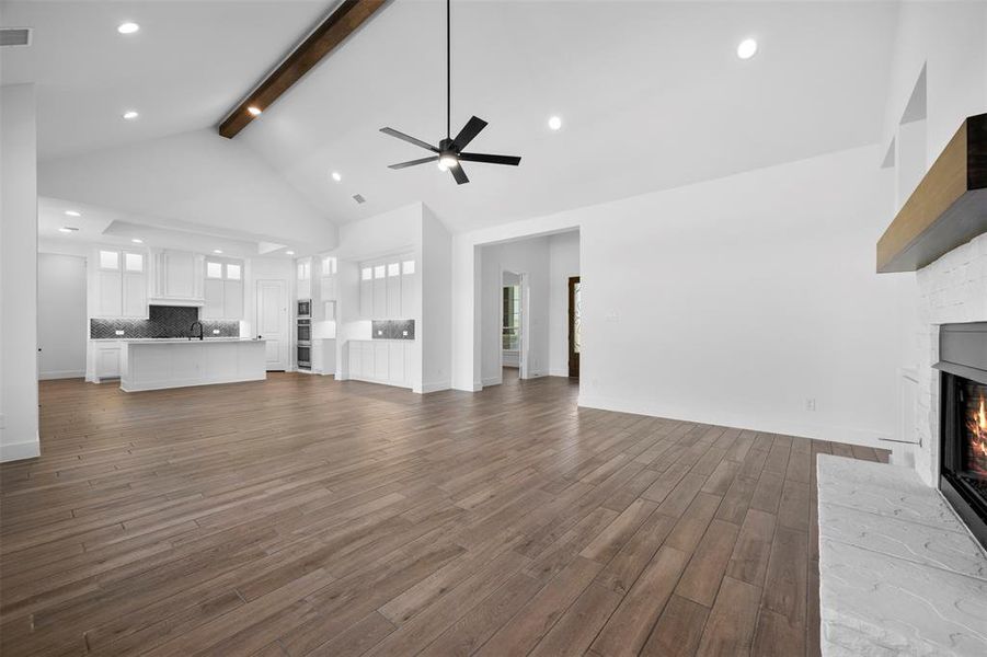 Spacious, unfurnished interior of a new home in , Waxahachie (Image 24).