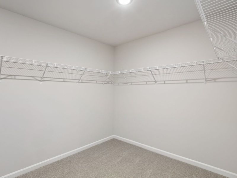 Spacious, unfurnished interior of a new home in River Glen, Angier (Image 19).