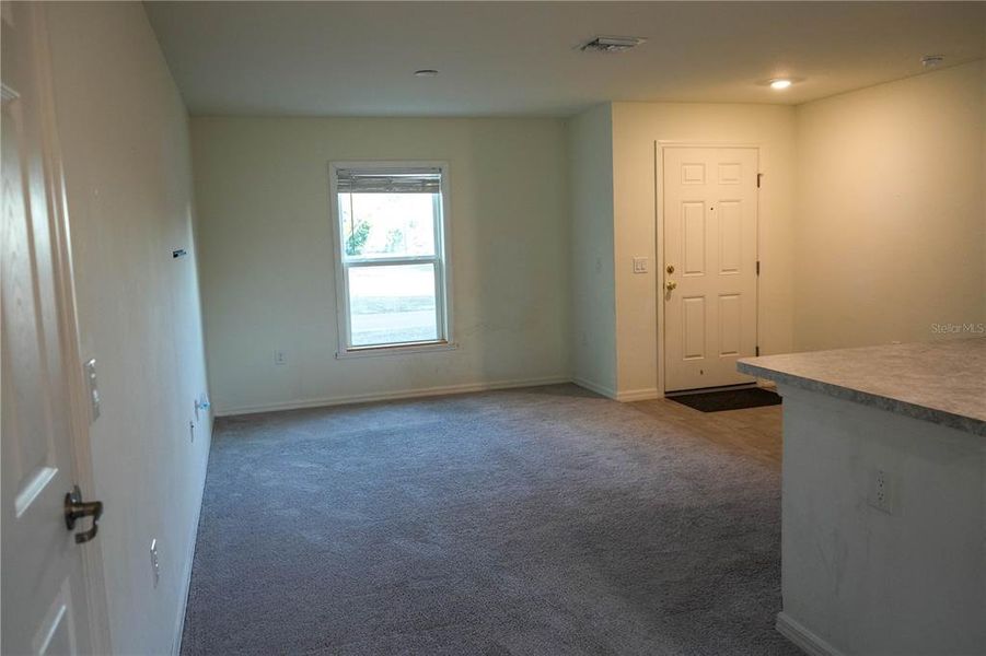 Spacious, unfurnished interior of a new home in , Port Charlotte (Image 10).