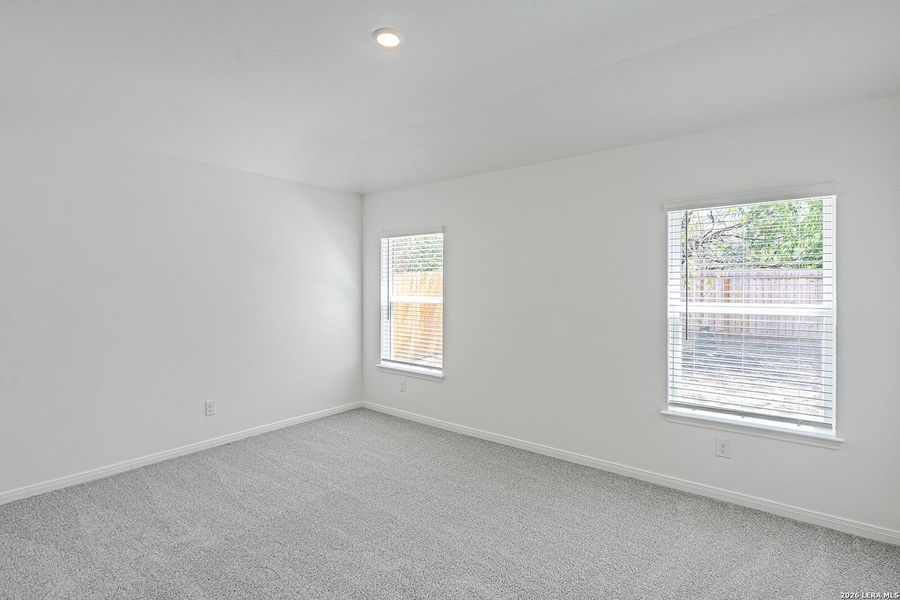 Spacious, unfurnished interior of a new home in Preserve at Medina, Von Ormy (Image 15).