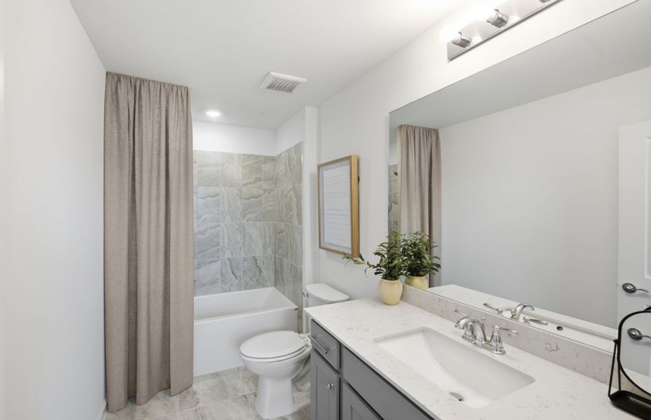 Representative furnished interior of a home built from the Tybee by Pulte Homes in Lakespur Wellen Park, Venice (Image 5).