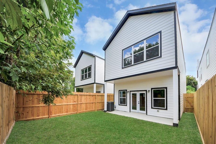 Exterior details and patio area of a home in , Houston (Image 4).