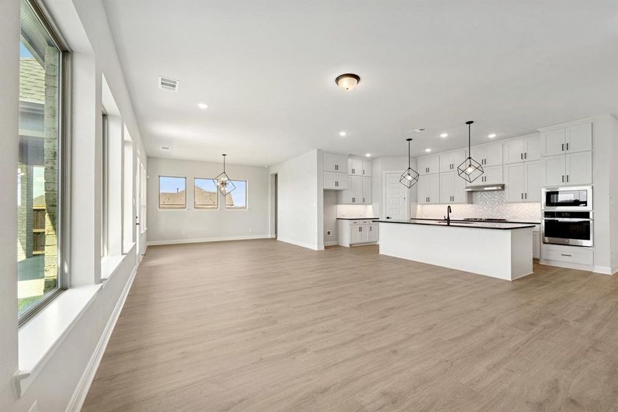 Image 35 of a home in Myrtle Creek. Image 35 of a home in Myrtle Creek.