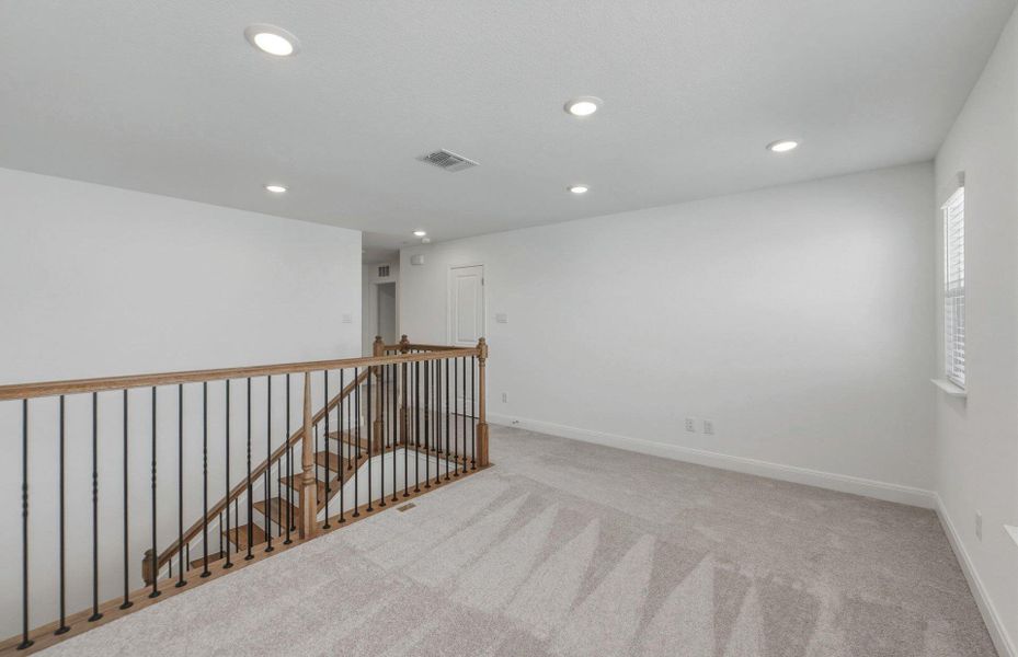 Spacious, unfurnished interior of a new home in Patterson Ranch, Georgetown (Image 23).