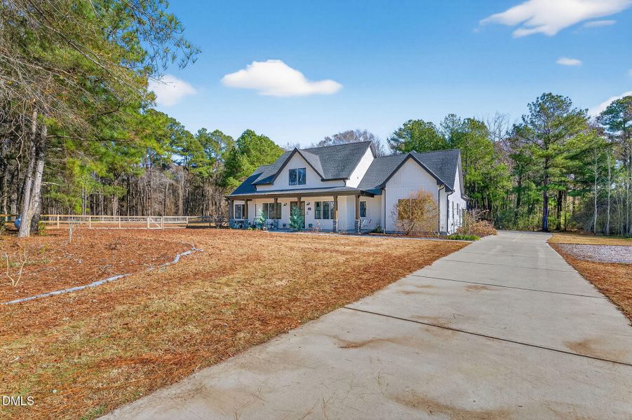 13-web-or-mls-P1553856