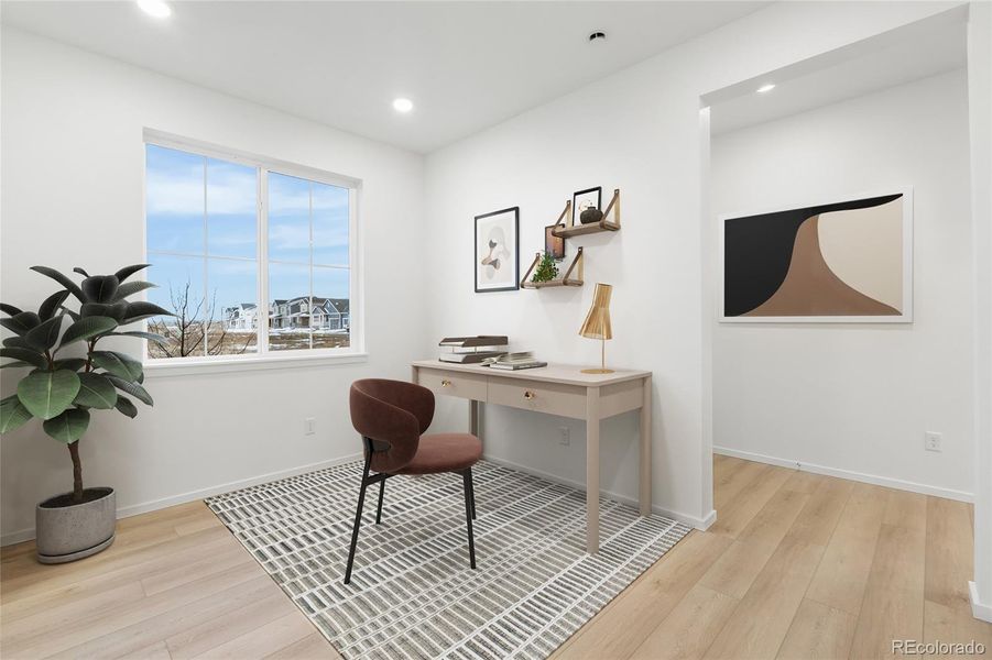 Furnished interior view inside a new home in Wolf Creek Run West, Strasburg (Image 10).