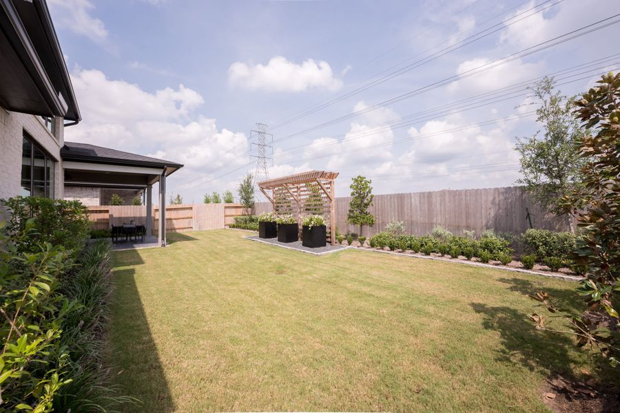 Representative exterior details of a home built from the Barnhart by Tri Pointe Homes in Pecan Ridge, Fulshear (Image 24). Representative exterior details of a home built from the Barnhart by Tri Pointe Homes in Pecan Ridge, Fulshear (Image 24).