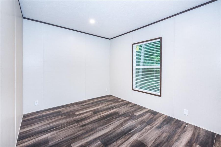 Spacious, unfurnished interior of a new home in , Jasper (Image 34).