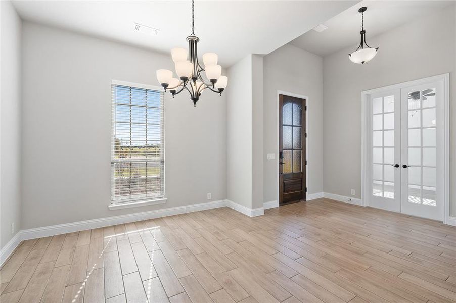 Spacious, unfurnished interior of a new home in Sterling Meadows, Van Alstyne (Image 30).
