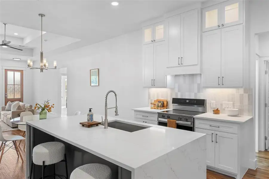 Furnished interior view inside a new home in , Glenn Heights (Image 16). Furnished interior view inside a new home in , Glenn Heights (Image 16).